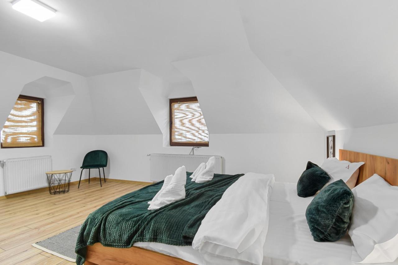 Two Bedrooms Hytta Apartment Синая Экстерьер фото